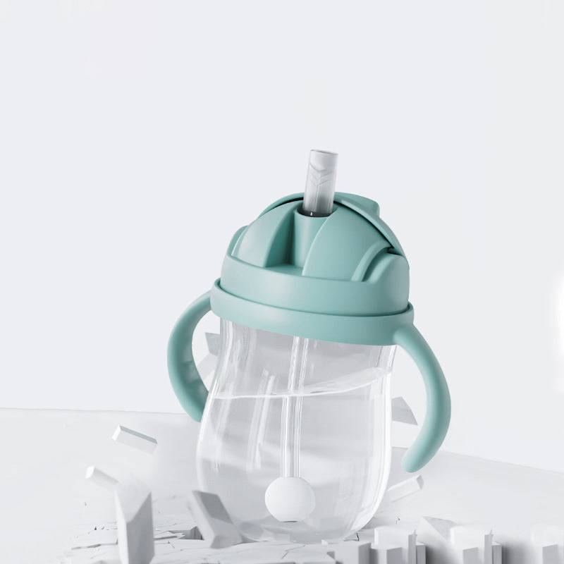 BOČICA SA SLAMKOM I TEGIĆEM