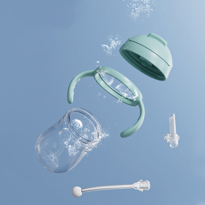 BOČICA SA SLAMKOM I TEGIĆEM